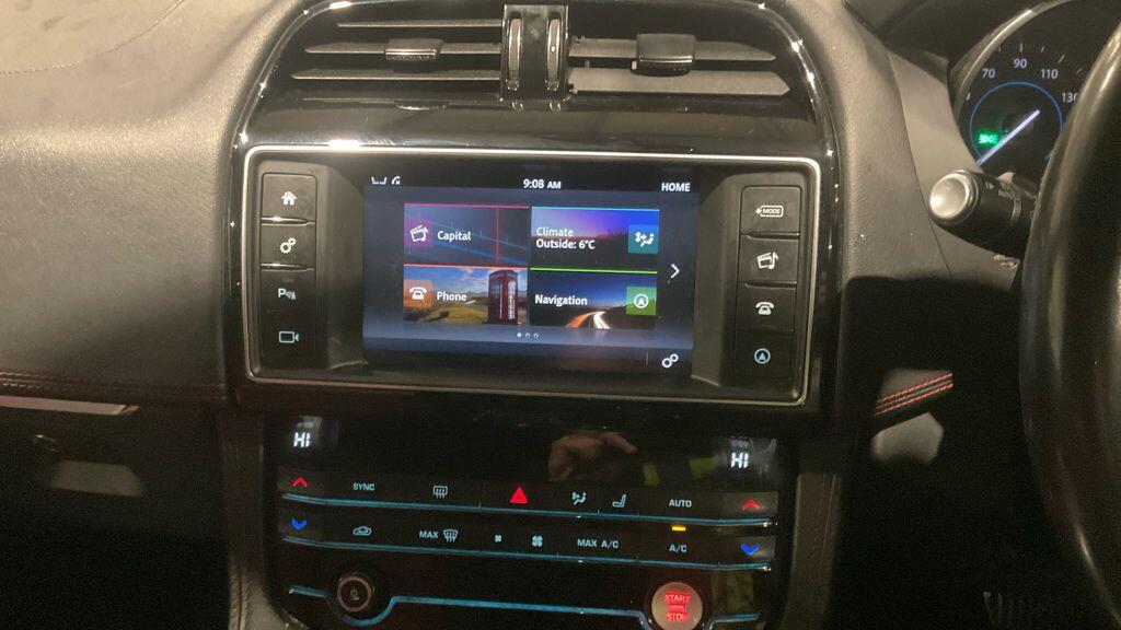 Used Jaguar F-Pace 2017 for sale - 76855763: Photo 15