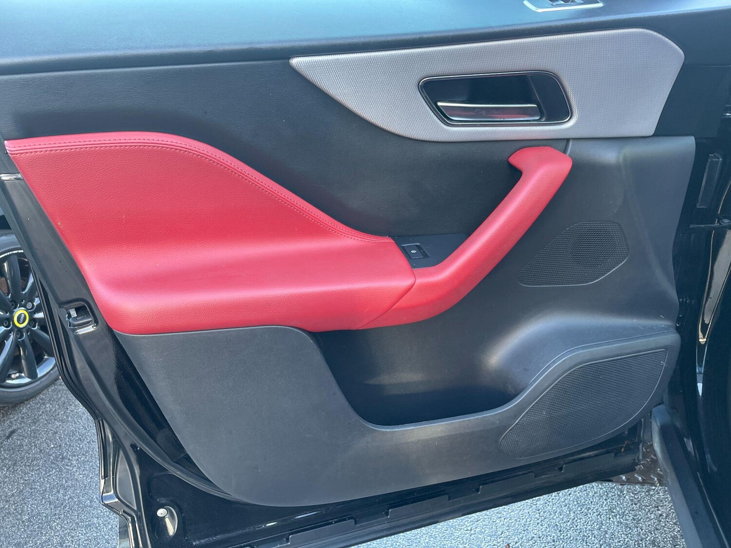 Used Jaguar F-Pace 2017 for sale - 76855763: Photo 24