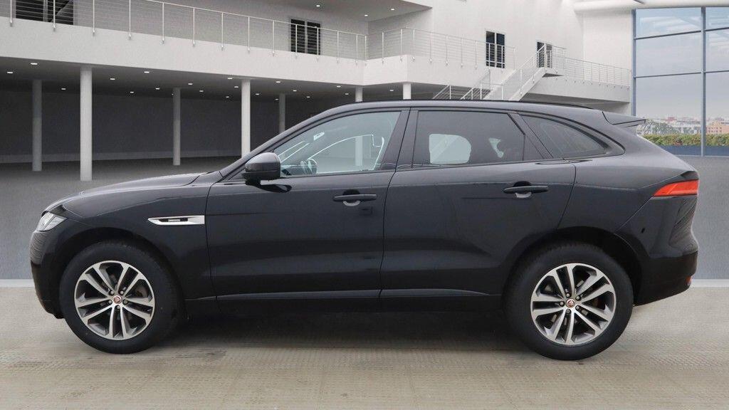 Used Jaguar F-Pace 2017 for sale - 76855763: Photo 9