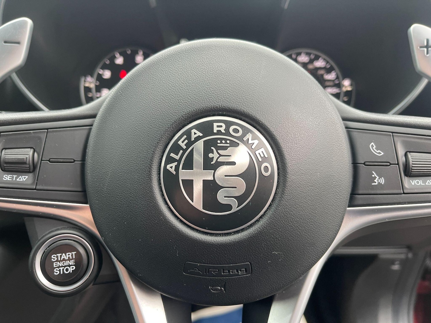 Used Alfa Romeo Giulia 2017 for sale - 77978201: Photo 42