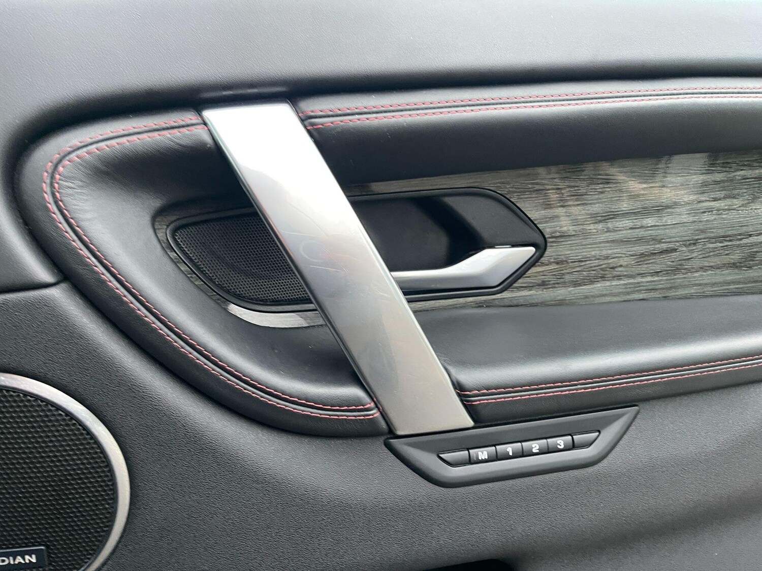 Used Land Rover Discovery Sport 2019 for sale - 76855828: Photo 27