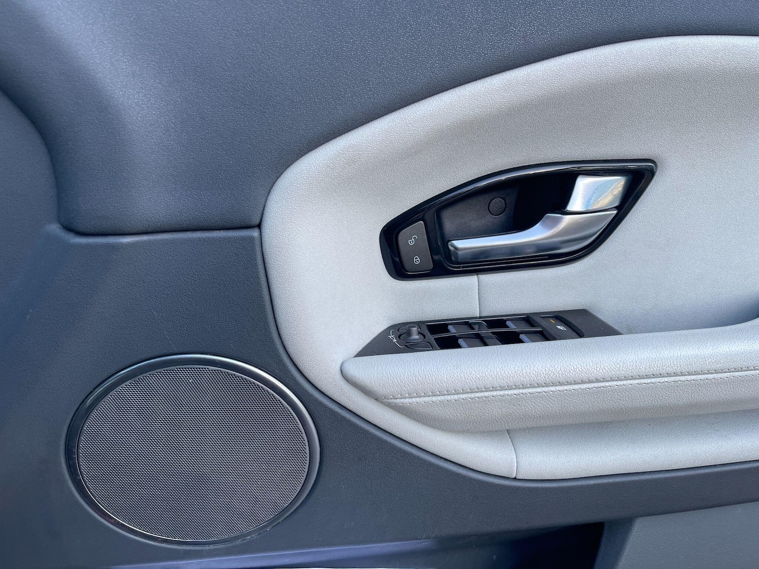 Used Land Rover Range Rover Evoque 2017 for sale - 76849587: Photo 27