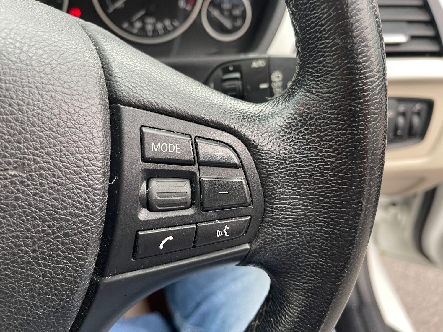 Used BMW 3 Series 2017 for sale - 76446880: Photo 32