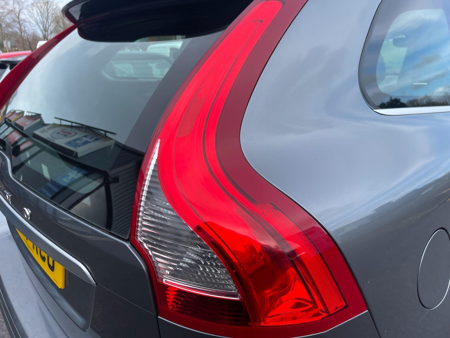 Used Volvo XC60 2017 for sale - 77440685: Photo 10