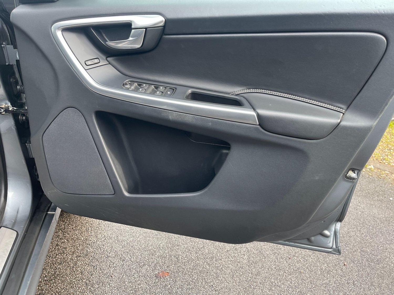 Used Volvo XC60 2017 for sale - 77440685: Photo 17