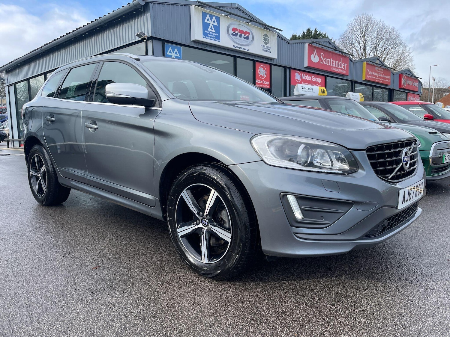 Used Volvo XC60 2017 for sale - 77440685: Photo 2