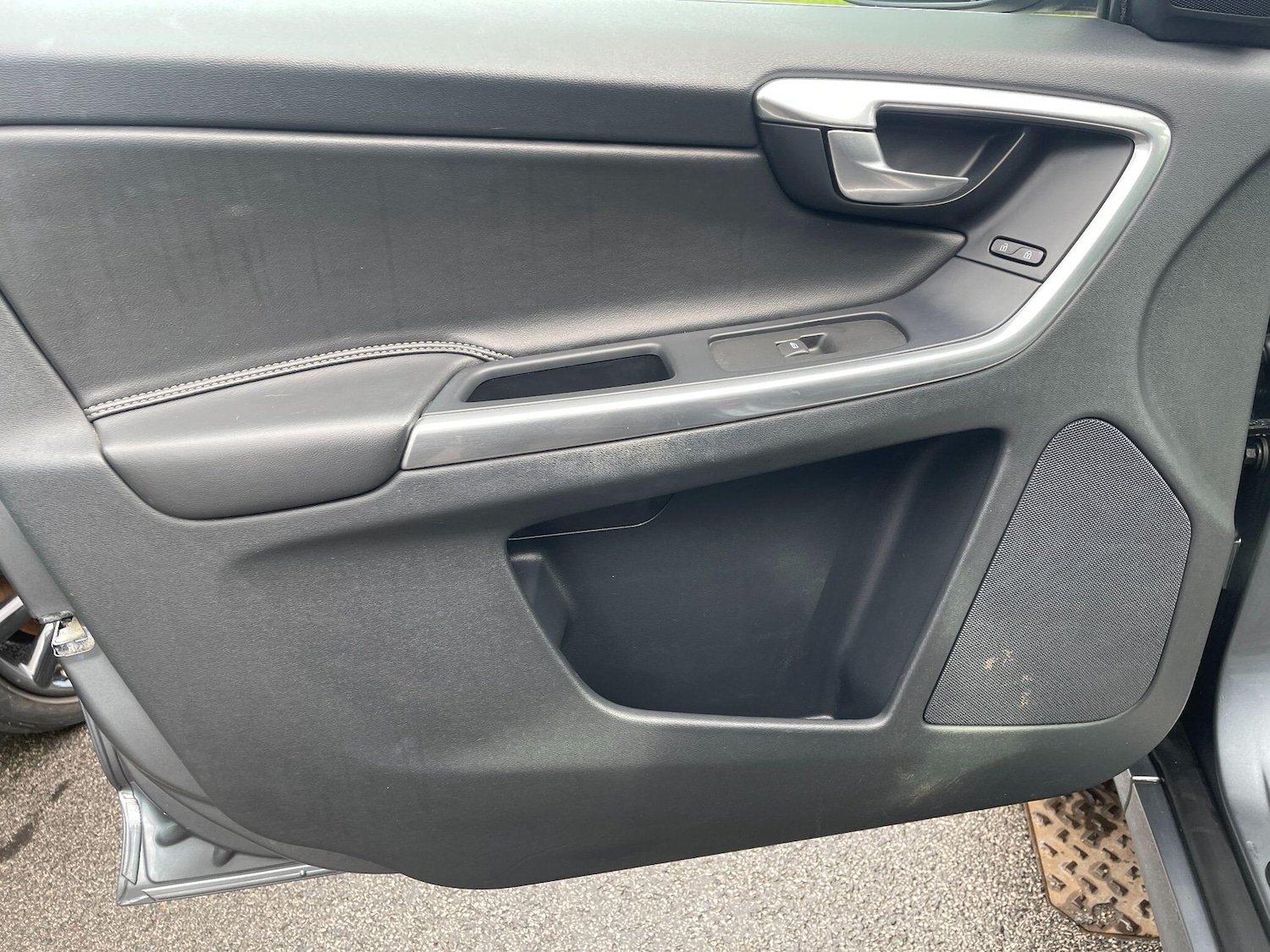 Used Volvo XC60 2017 for sale - 77440685: Photo 31