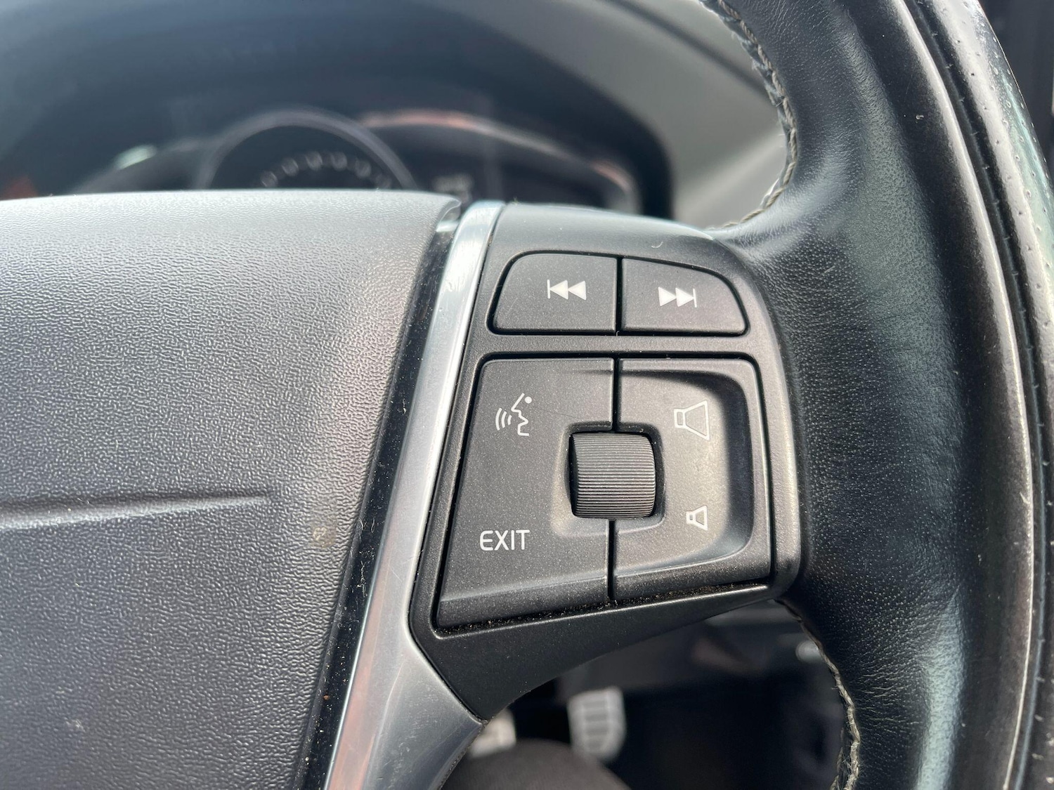 Used Volvo XC60 2017 for sale - 77440685: Photo 42