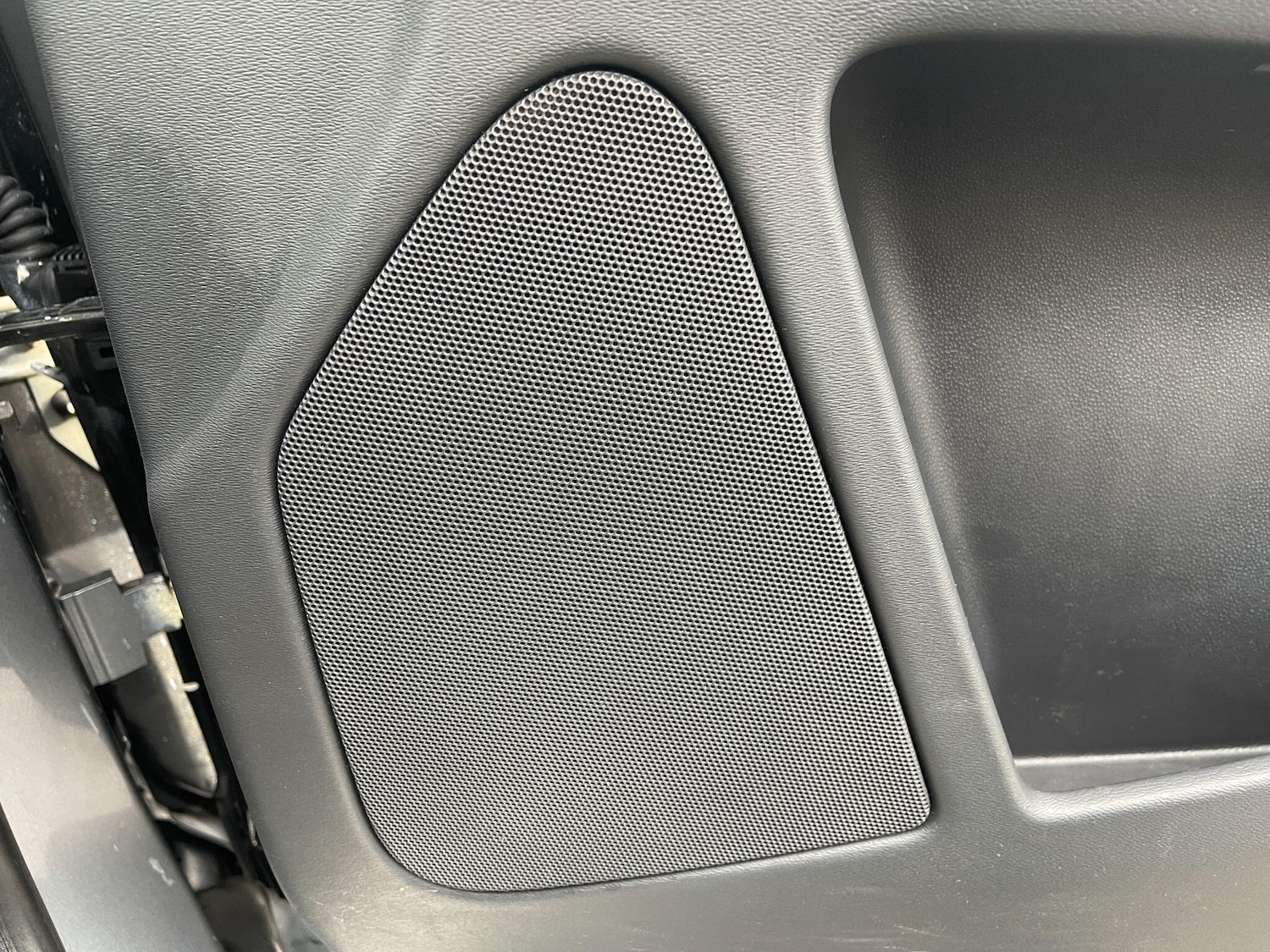 Used Volvo XC60 2017 for sale - 77440685: Photo 44