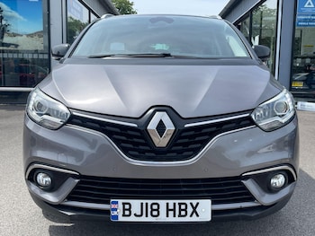 Used Renault Grand Scenic 2018 for sale - 78741993: Photo