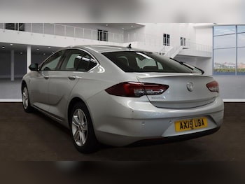 Used Vauxhall Insignia 2019 for sale - 75782415: Photo