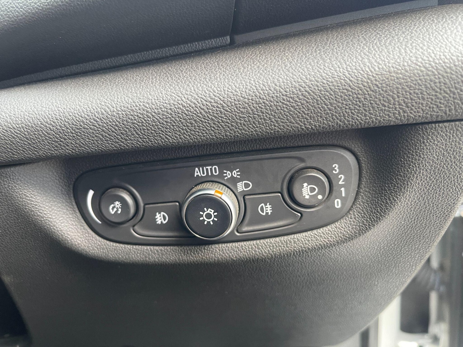 Used Vauxhall Insignia 2019 for sale - 75782415: Photo 48