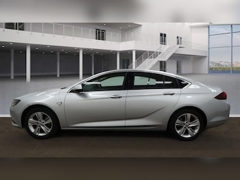 Used Vauxhall Insignia 2019 for sale - 75782415: Photo
