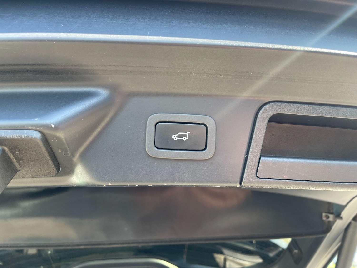 Used Land Rover Range Rover Velar 2018 for sale - 77632956: Photo 31