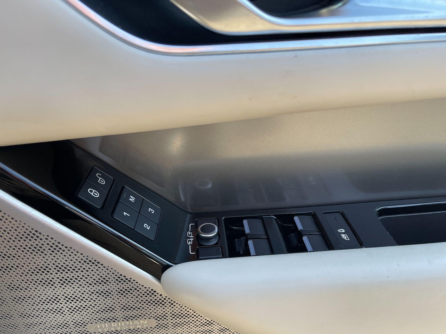 Used Land Rover Range Rover Velar 2018 for sale - 77632956: Photo 36