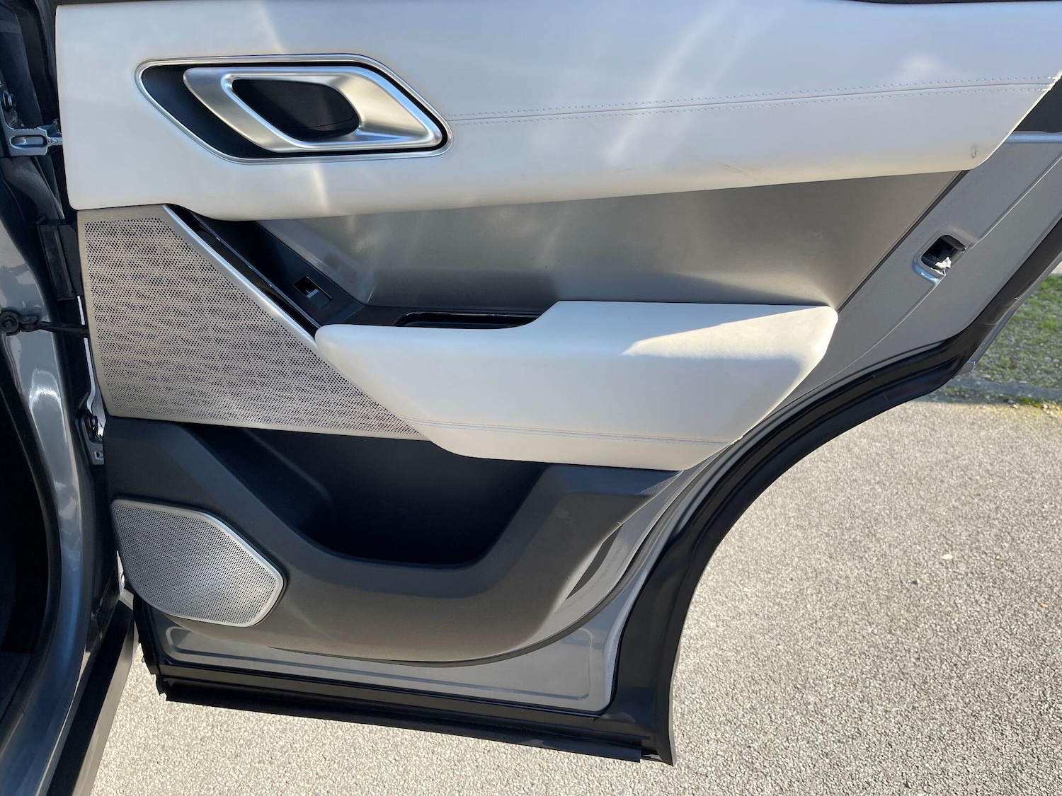 Used Land Rover Range Rover Velar 2018 for sale - 77632956: Photo 39