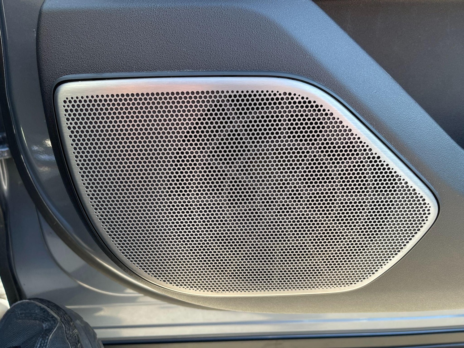 Used Land Rover Range Rover Velar 2018 for sale - 77632956: Photo 64