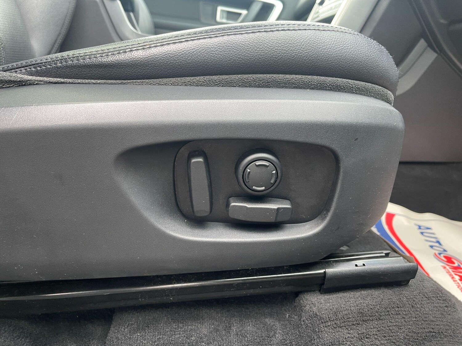 Used Land Rover Discovery Sport 2015 for sale - 76013307: Photo 48