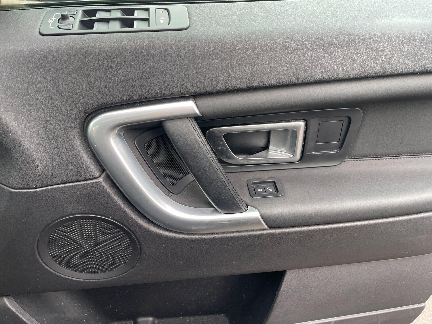 Used Land Rover Discovery Sport 2015 for sale - 76013307: Photo 49