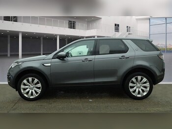 Used Land Rover Discovery Sport 2015 for sale - 76013307: Photo