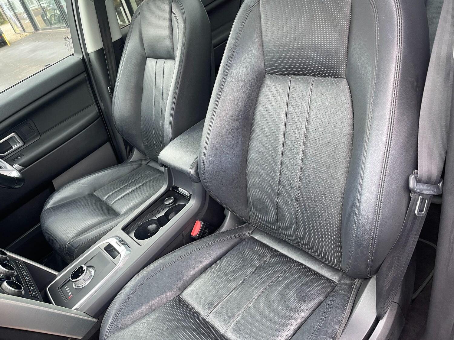 Used Land Rover Discovery Sport 2015 for sale - 76013307: Photo 73