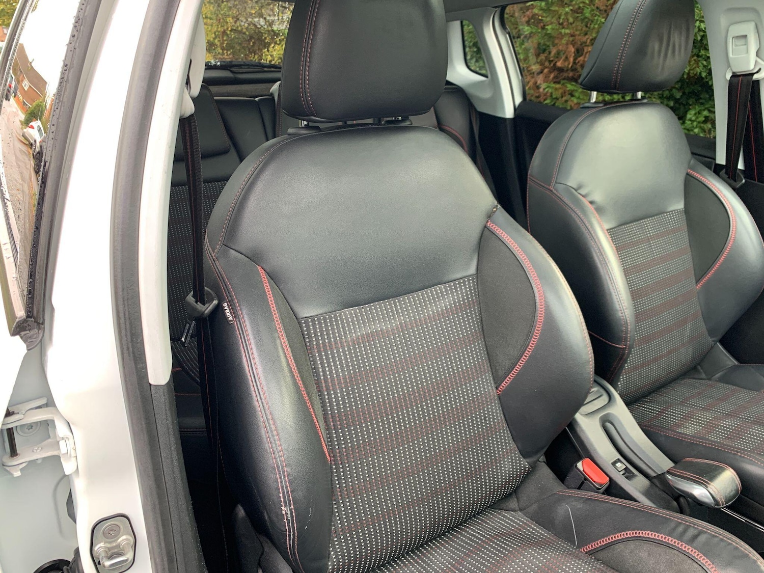 Used Peugeot 2008 2017 for sale - 76633595: Photo 13