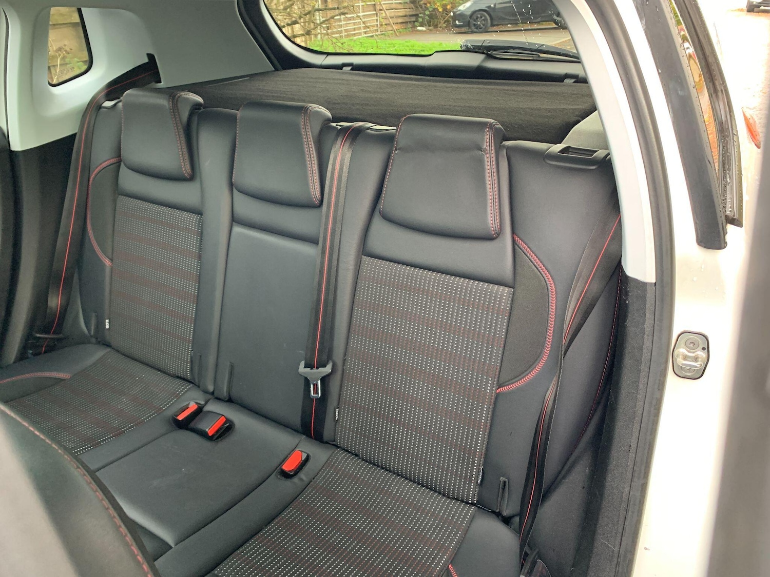 Used Peugeot 2008 2017 for sale - 76633595: Photo 18