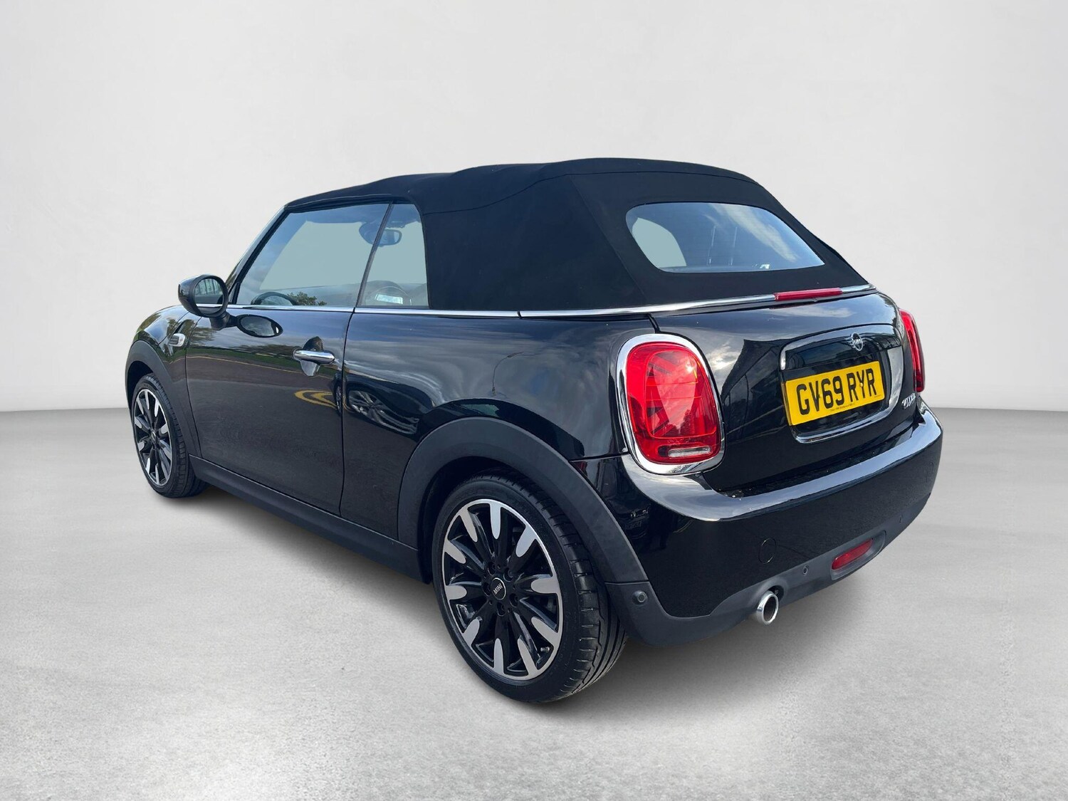 Used MINI Convertible 2019 for sale - 76094242: Photo 18
