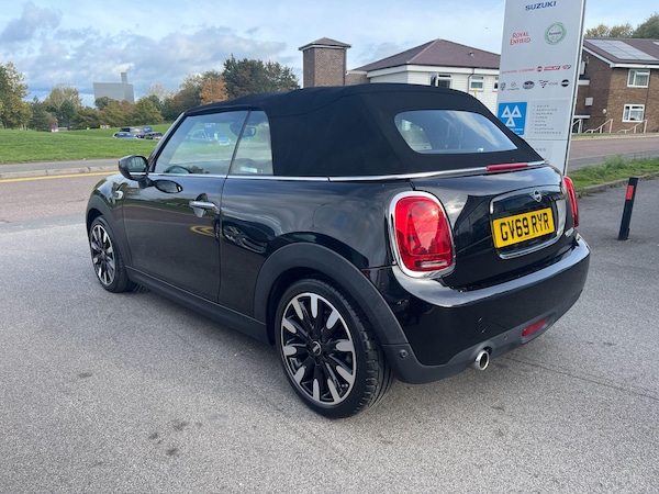 Used MINI Convertible 2019 for sale - 76094242: Photo 19