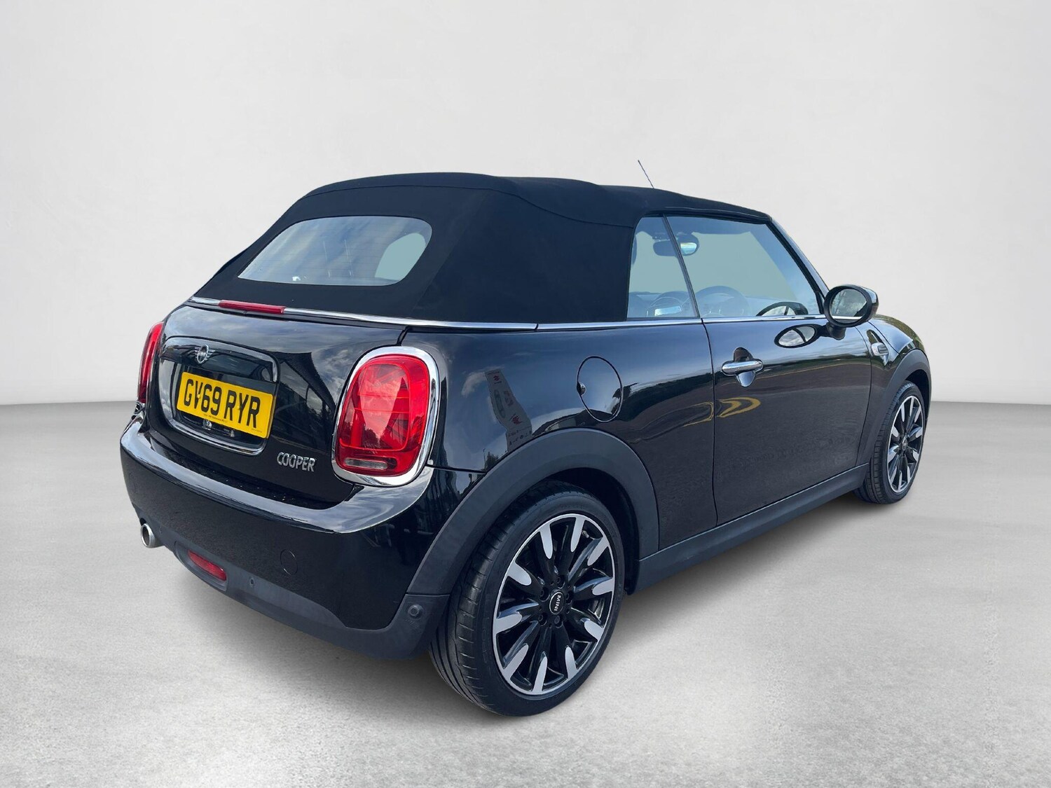 Used MINI Convertible 2019 for sale - 76094242: Photo 26