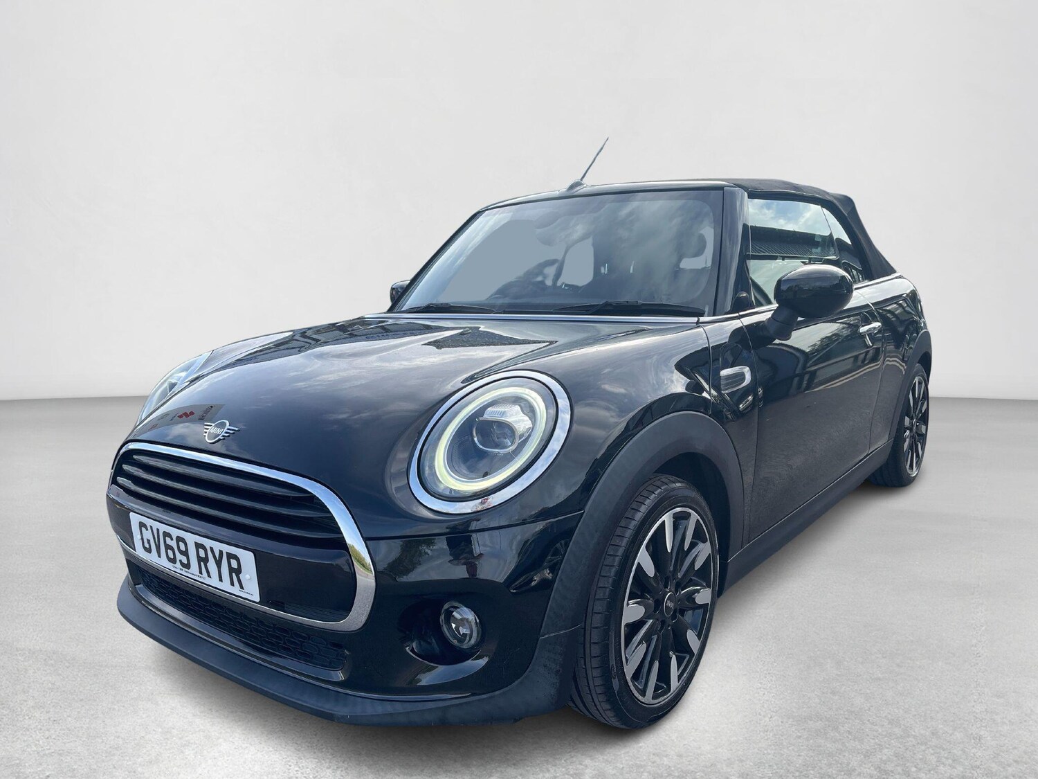 Used MINI Convertible 2019 for sale - 76094242: Photo 3