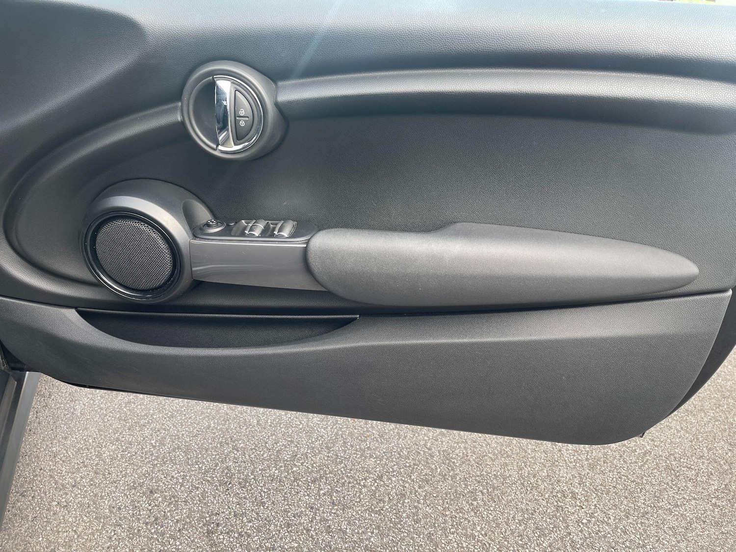 Used MINI Convertible 2019 for sale - 76094242: Photo 41