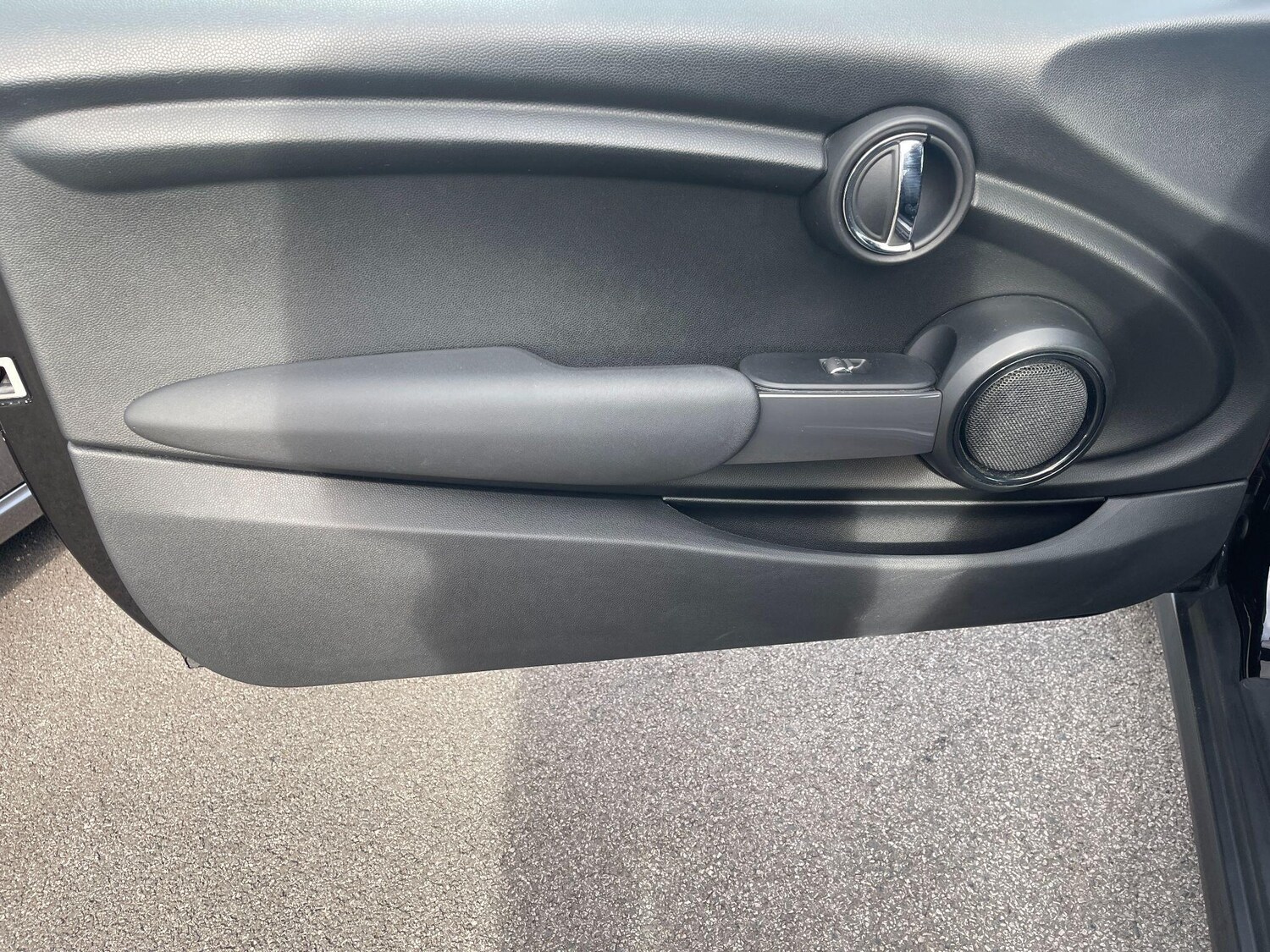 Used MINI Convertible 2019 for sale - 76094242: Photo 42