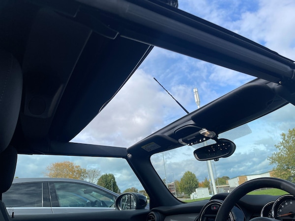 Used MINI Convertible 2019 for sale - 76094242: Photo 61