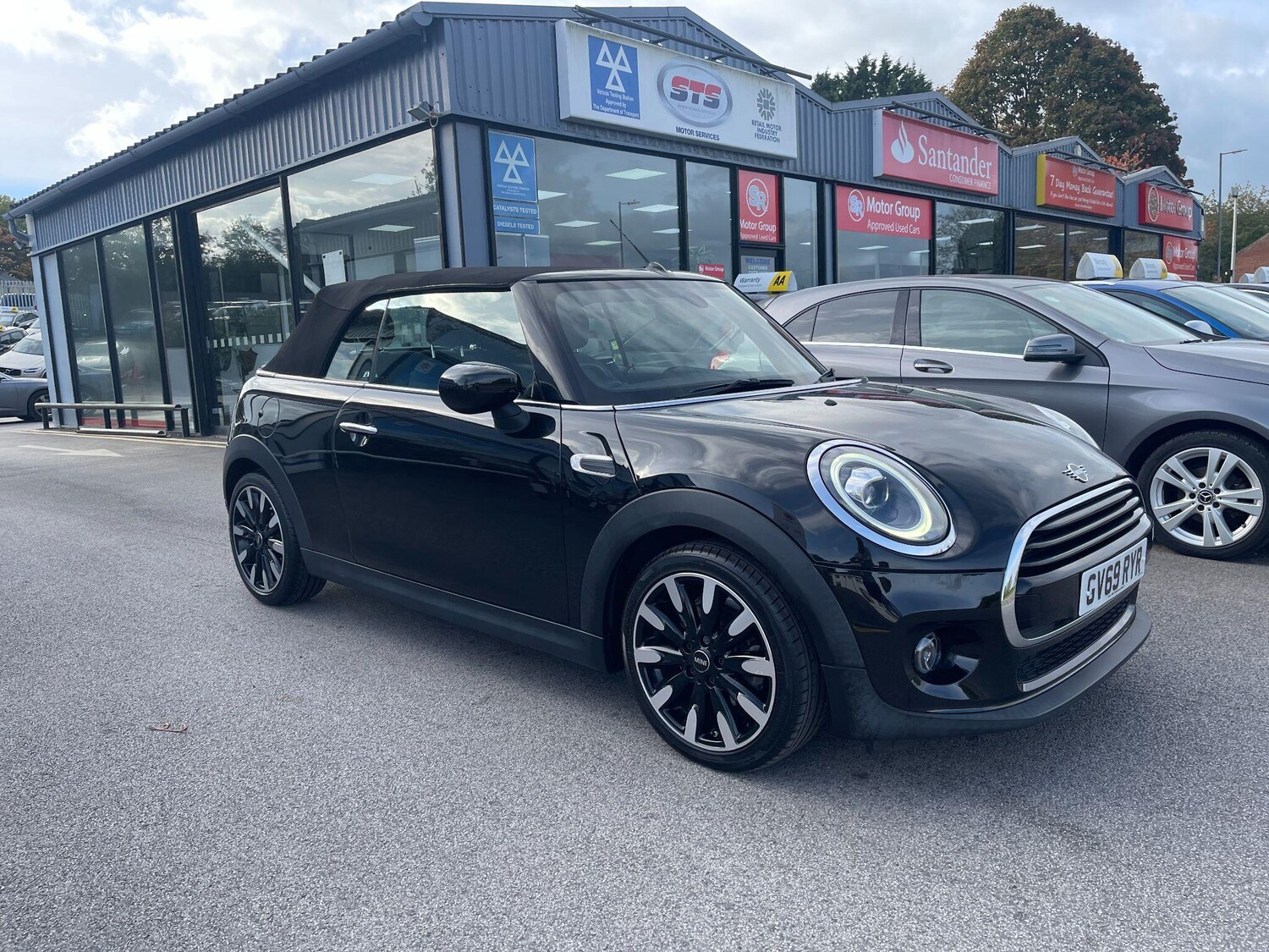 Used MINI Convertible 2019 for sale - 76094242: Photo 8