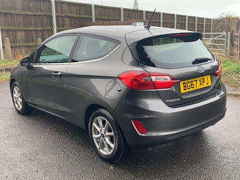 Used Ford Fiesta 2017 for sale - 77279665: Photo