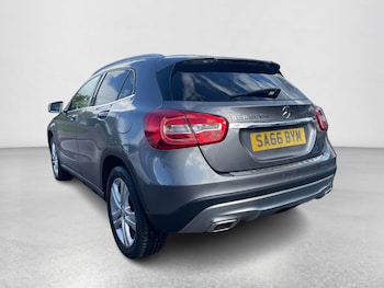 Used Mercedes-Benz GLA 2016 for sale - 75954249: Photo