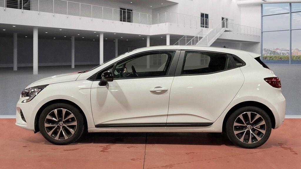 Used Renault Clio 2023 for sale - 77637552: Photo 4