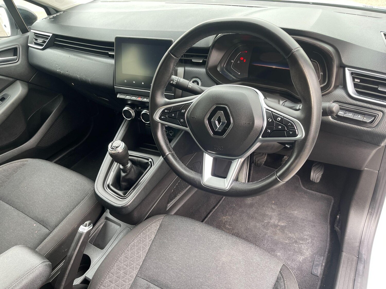Used Renault Clio 2023 for sale - 77637552: Photo 46