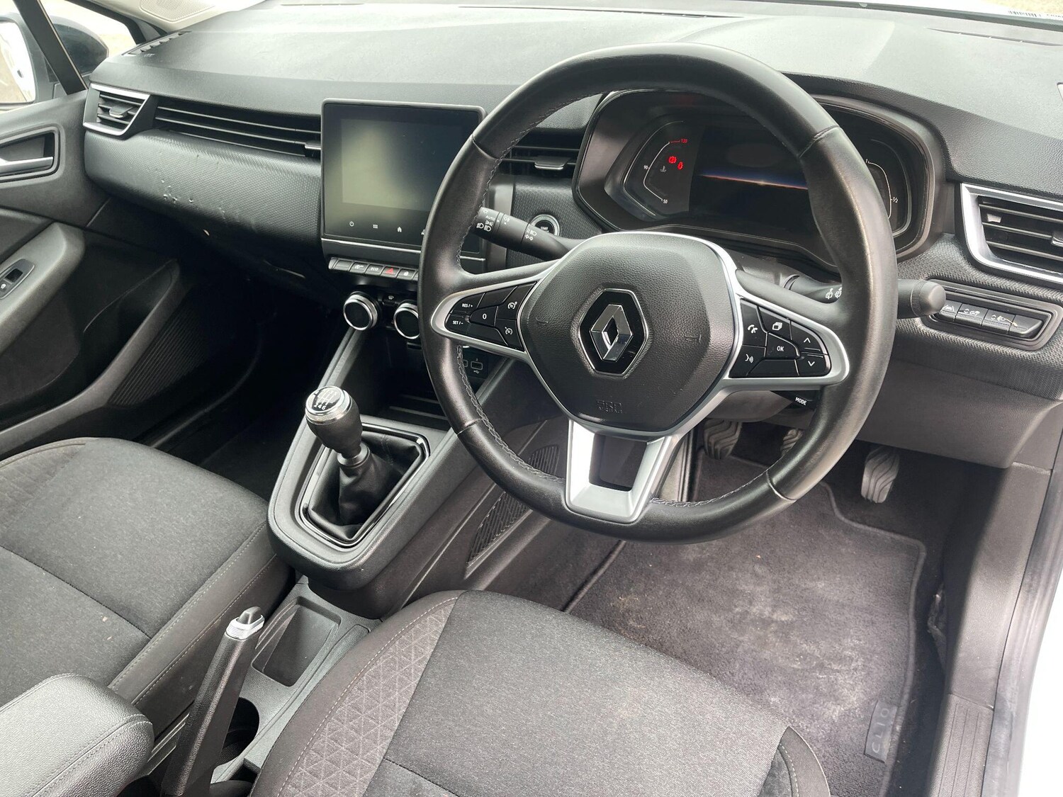 Used Renault Clio 2023 for sale - 77637552: Photo 52