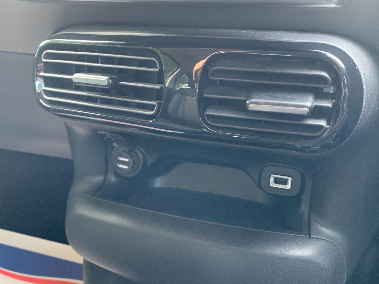 Used Citroen C4 Cactus 2016 for sale - 77039797: Photo 10