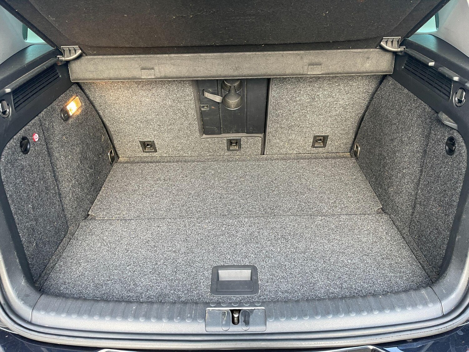 Used Volkswagen Tiguan 2015 for sale - 76408821: Photo 77