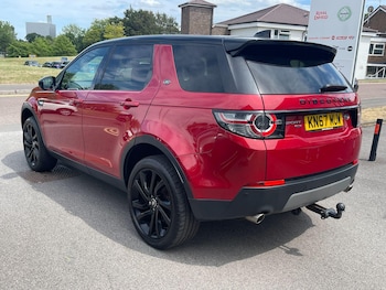Used Land Rover Discovery Sport 2017 for sale - 79337195: Photo