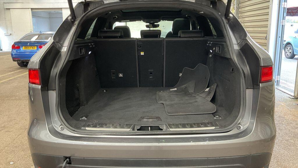 Used Jaguar F-Pace 2020 for sale - 76381007: Photo 11