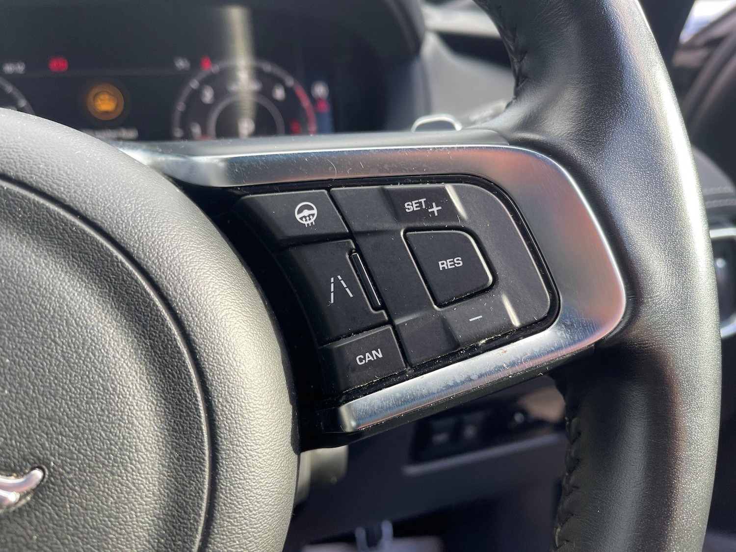 Used Jaguar F-Pace 2020 for sale - 76381007: Photo 18