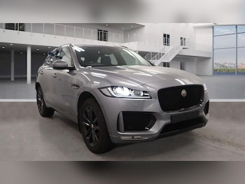 Used Jaguar F-Pace 2020 for sale - 76381007: Photo