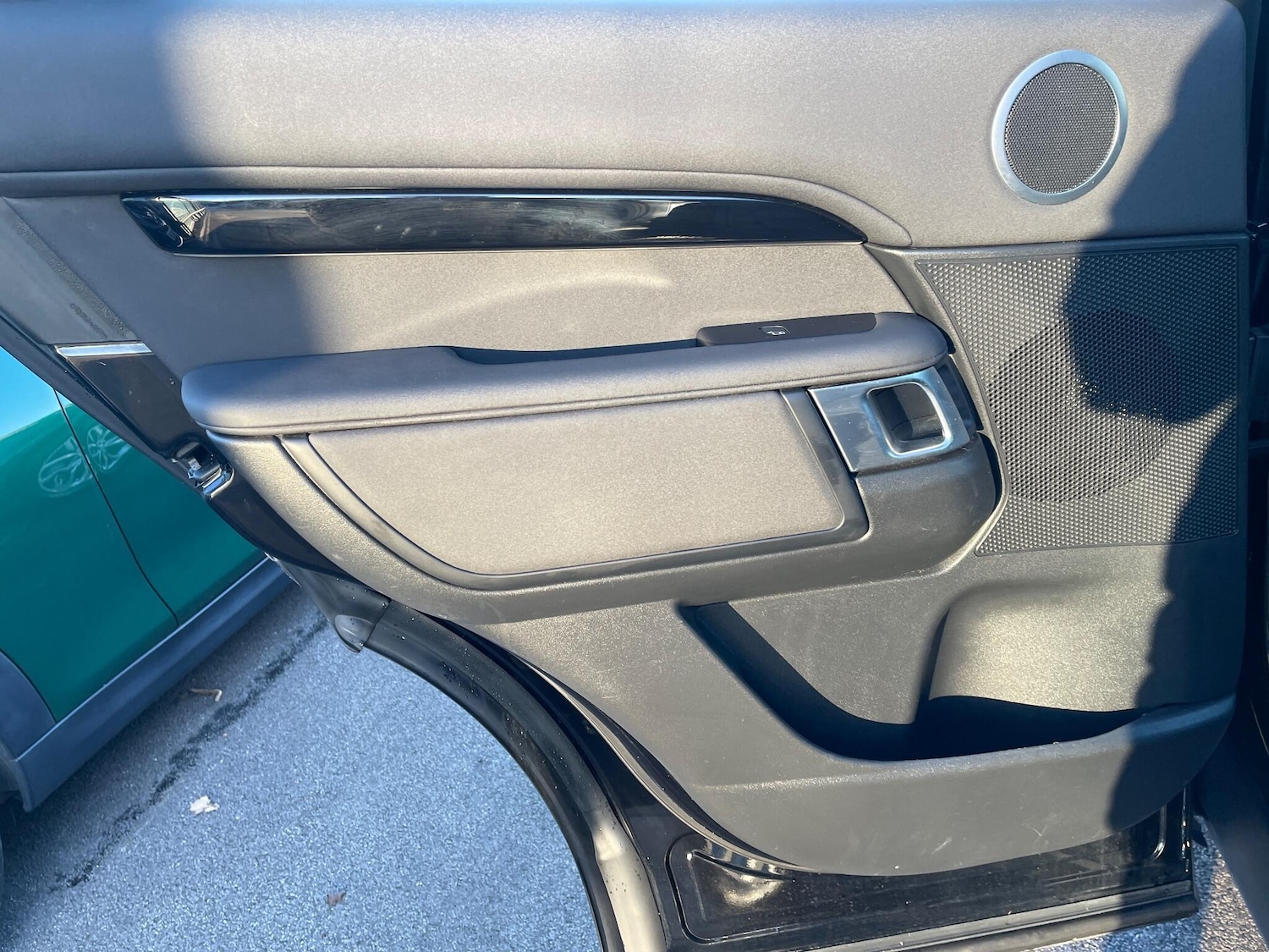 Used Land Rover Discovery 2019 for sale - 77074609: Photo 23