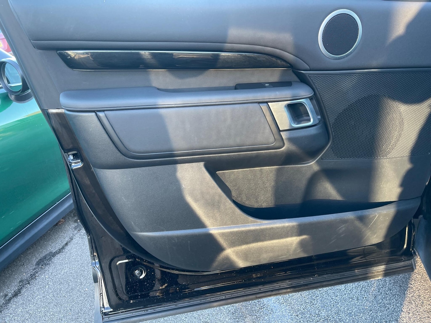 Used Land Rover Discovery 2019 for sale - 77074609: Photo 24