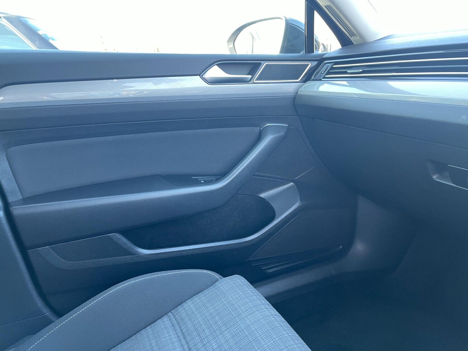 Used Volkswagen Passat 2020 for sale - 77633800: Photo 60