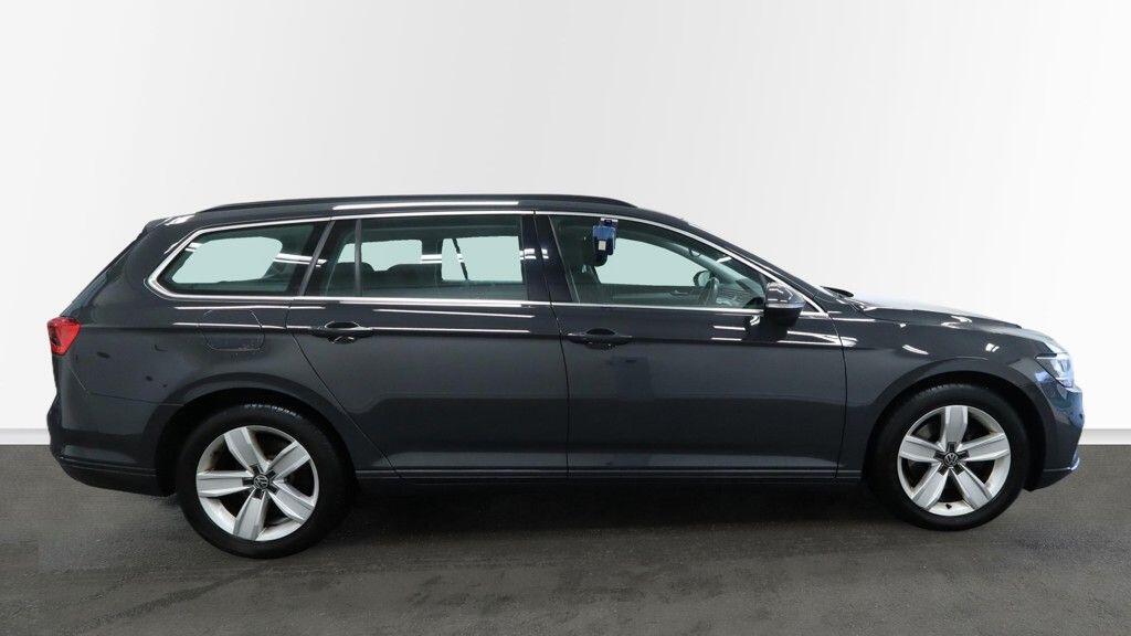 Used Volkswagen Passat 2020 for sale - 77633800: Photo 9